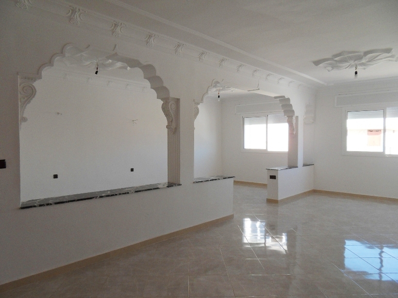 Tétouan, Souani – Grand appartement à vendre à petit prix — image 1